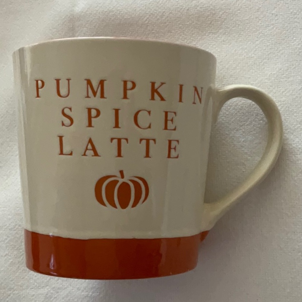 NWT large pumpkin spice latte ceramic mug